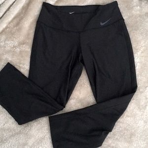 Nike Women’s 3/4 length leggings